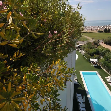 Marina Verde Resort Official-3